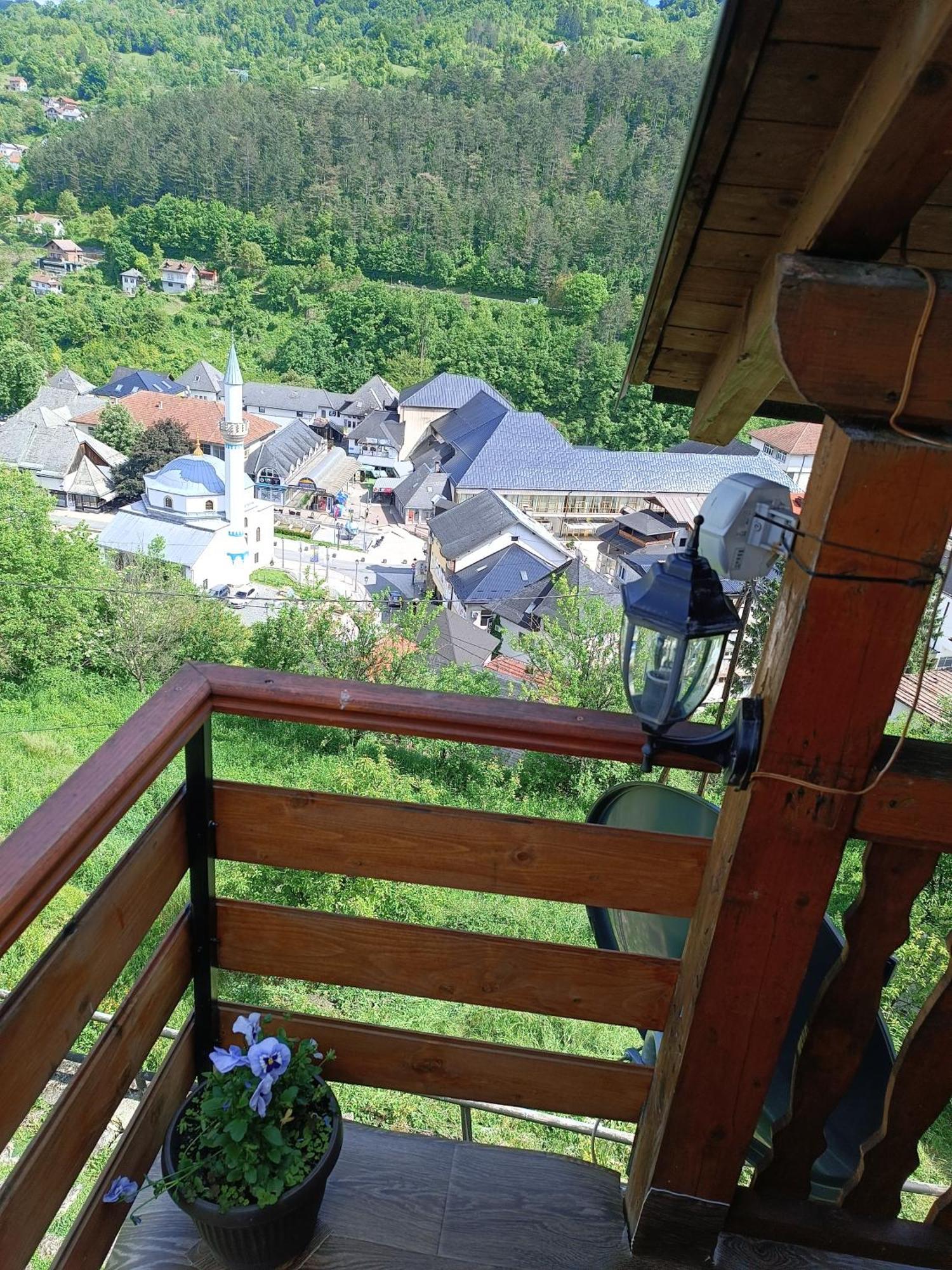 Privatni Smjestaj Kurtalija Hotel Jajce Exterior photo